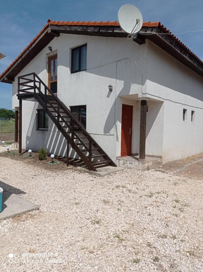 Vila Lotus موريغيول المظهر الخارجي الصورة